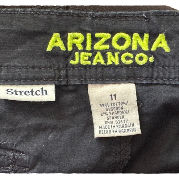 Women's Arizona Jean Co. Cuffed Black Shorts size‎ 11 - Picture 3 of 4